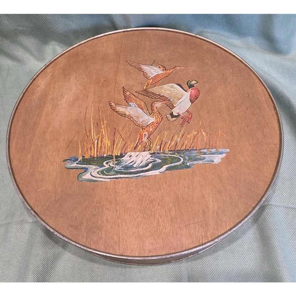 Vtg Smith Crafted Chicago Duck Tin Painted Raised Hanging Lid Wood Veneer Metal